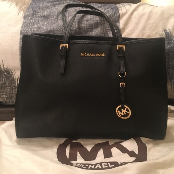 michael kors saffiano tote bag